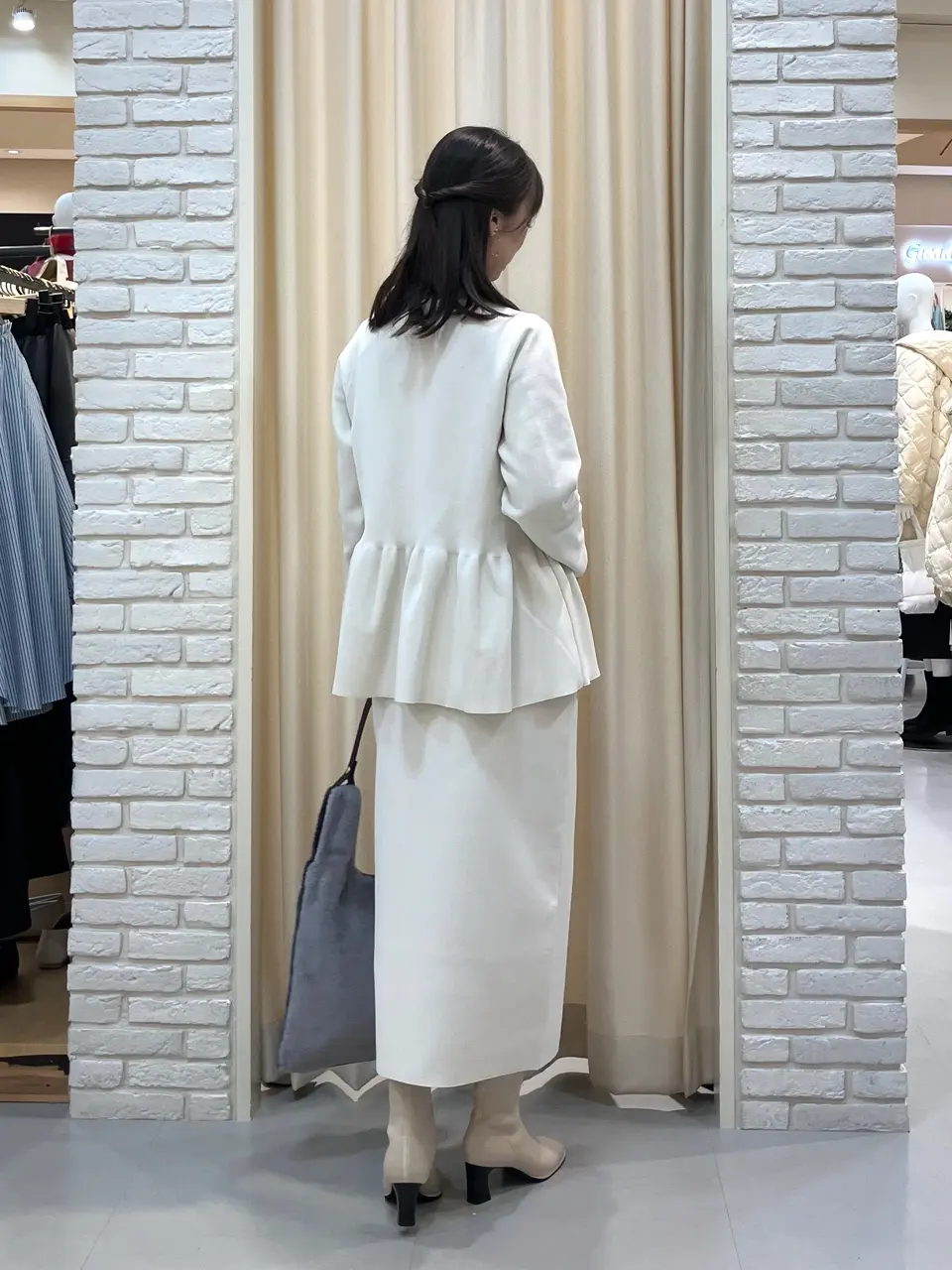 ONWARD CROSSET SELECT 檀 コーディネート画像