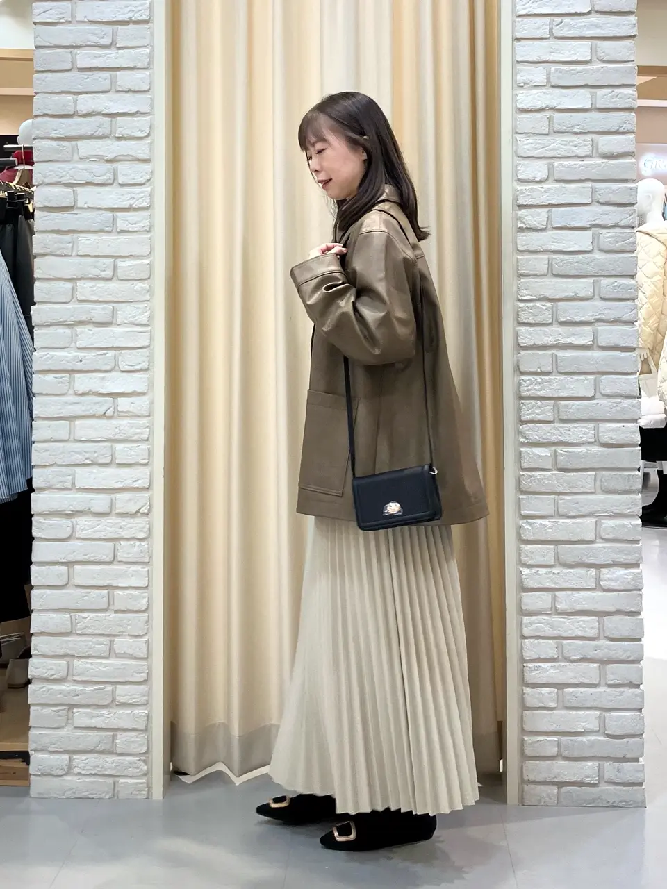 ONWARD CROSSET SELECT 檀 コーディネート画像