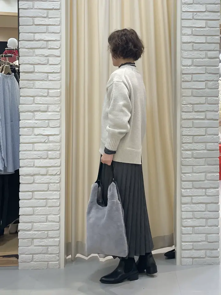 ONWARD CROSSET SELECT TSUKI コーディネート画像