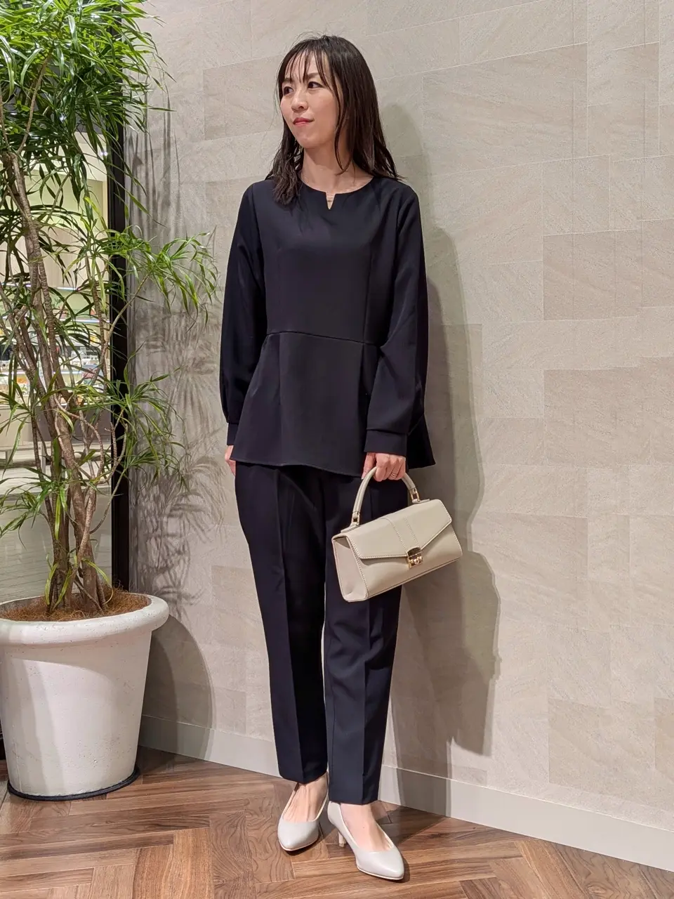 ONWARD CROSSET SELECT 浅岡 コーディネート画像