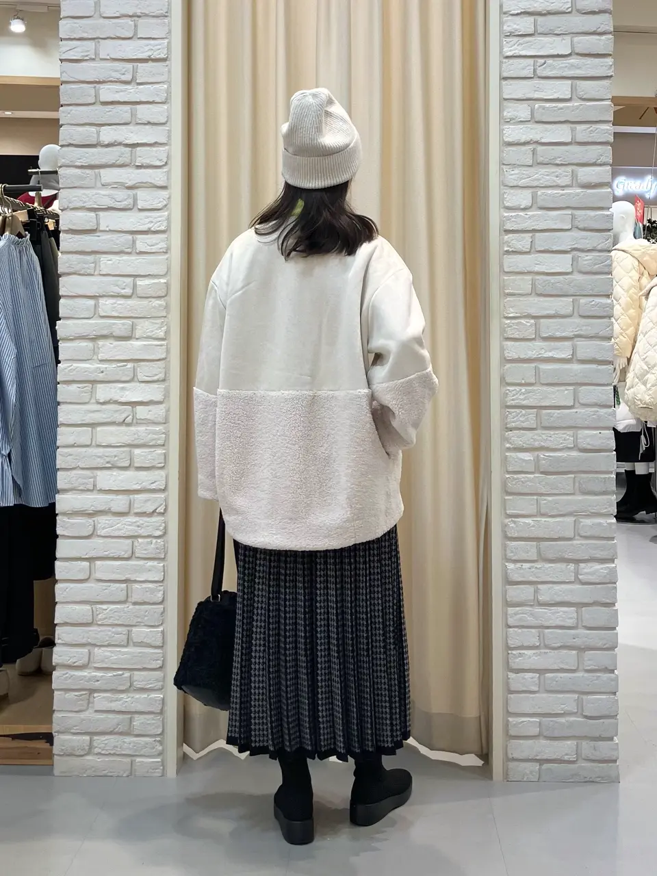 ONWARD CROSSET SELECT 檀 コーディネート画像