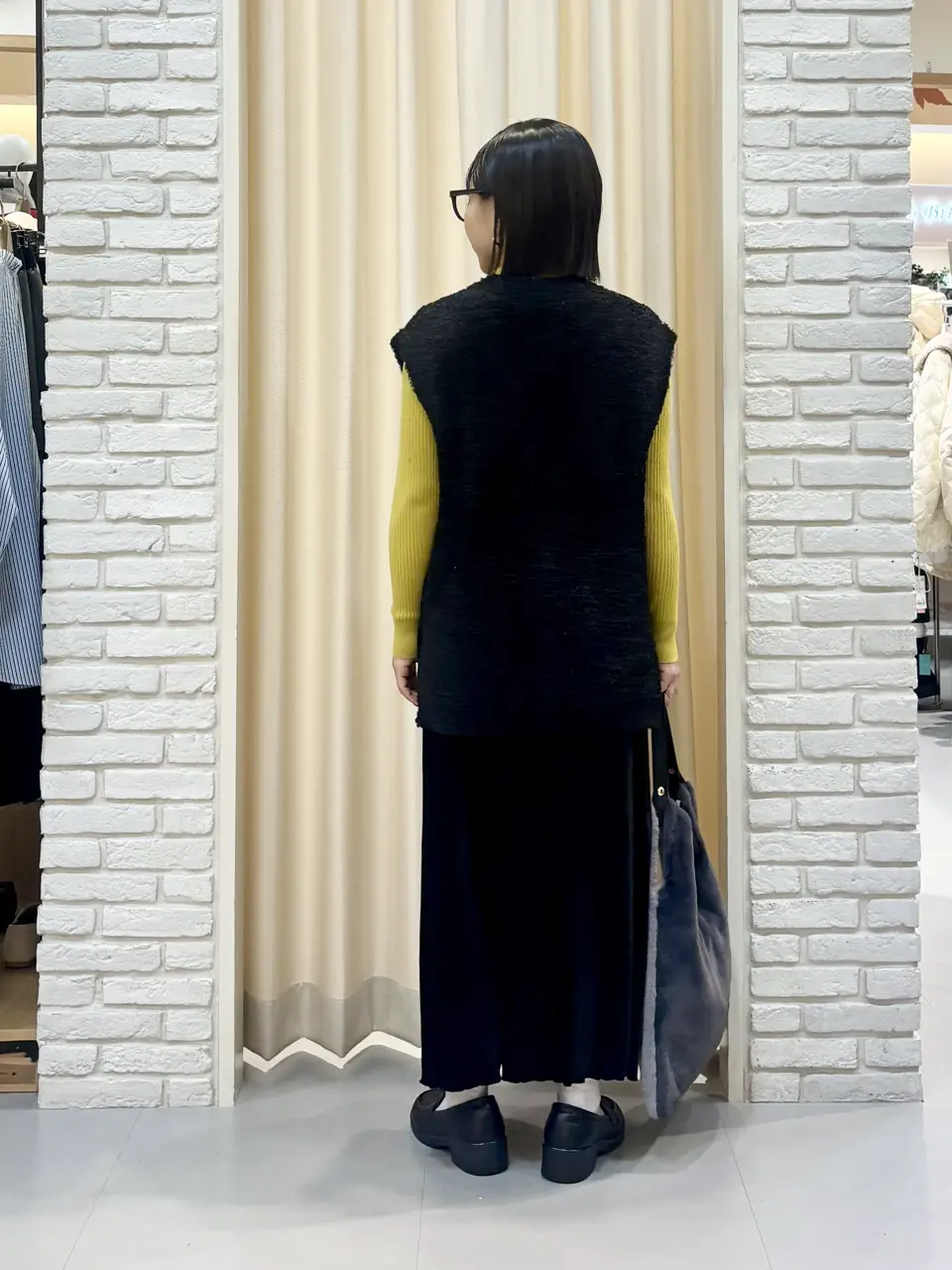 ONWARD CROSSET SELECT 服部 コーディネート画像