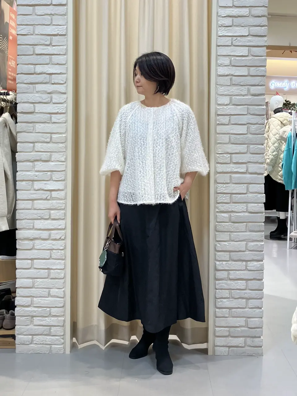  Tomi コーディネート画像