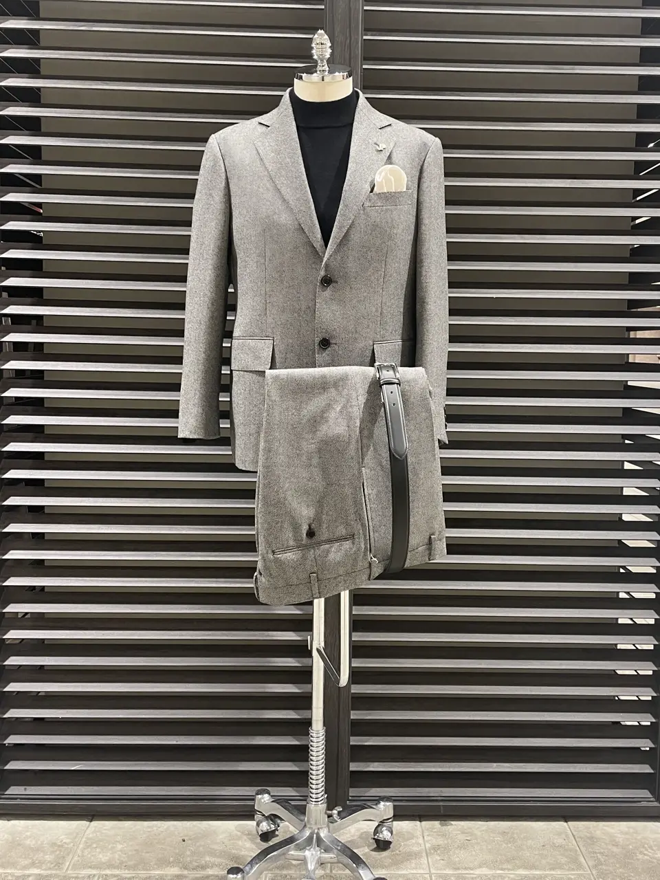 ONWARD CROSSET SELECT 鎌田悠希 コーディネート画像