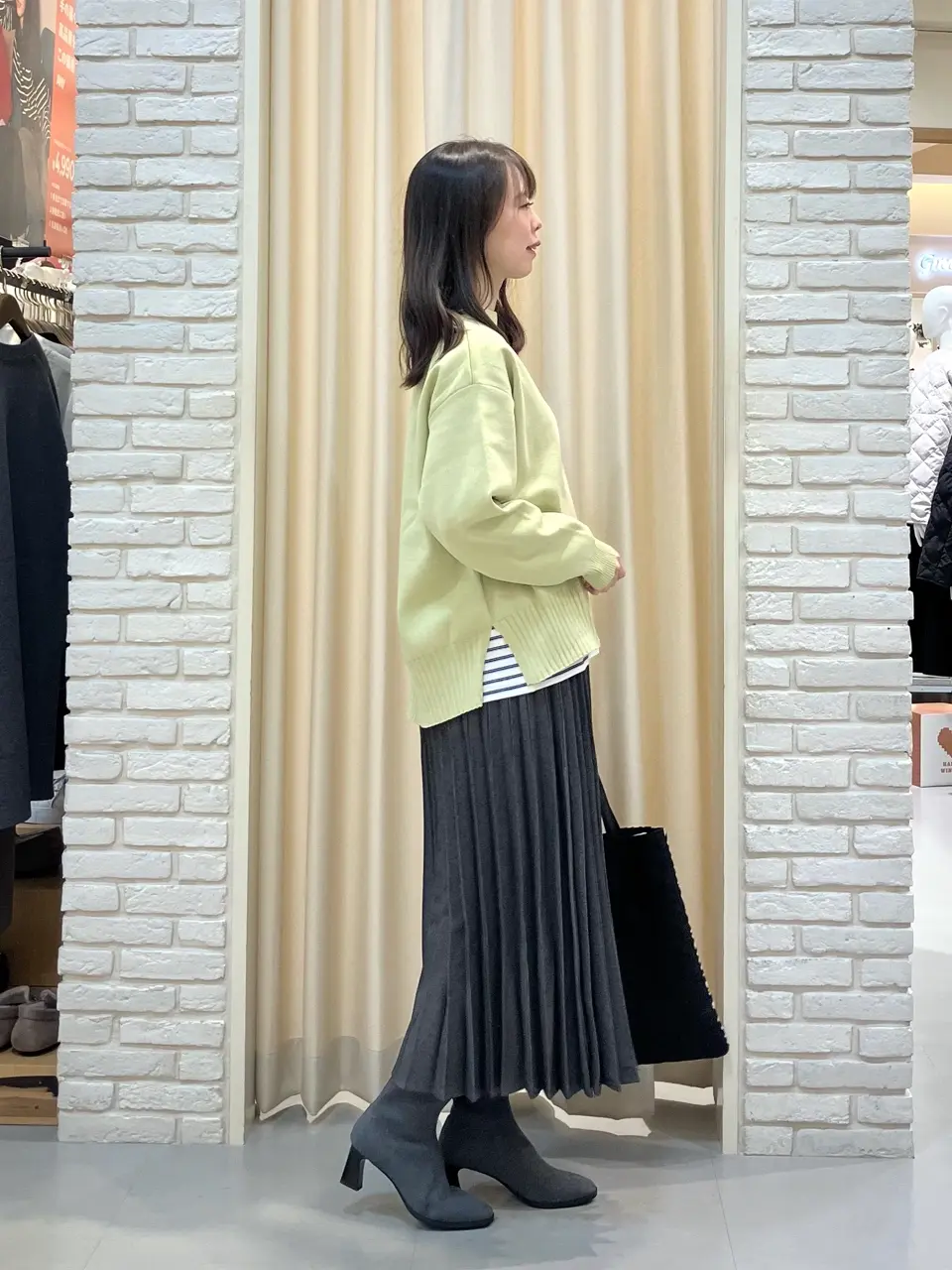 ONWARD CROSSET SELECT 檀 コーディネート画像