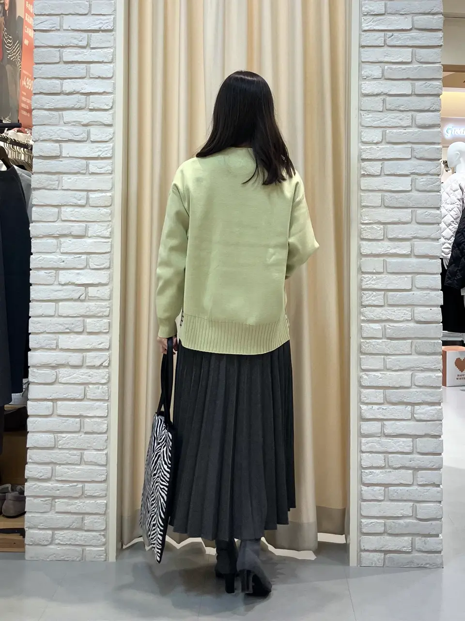 ONWARD CROSSET SELECT 檀 コーディネート画像