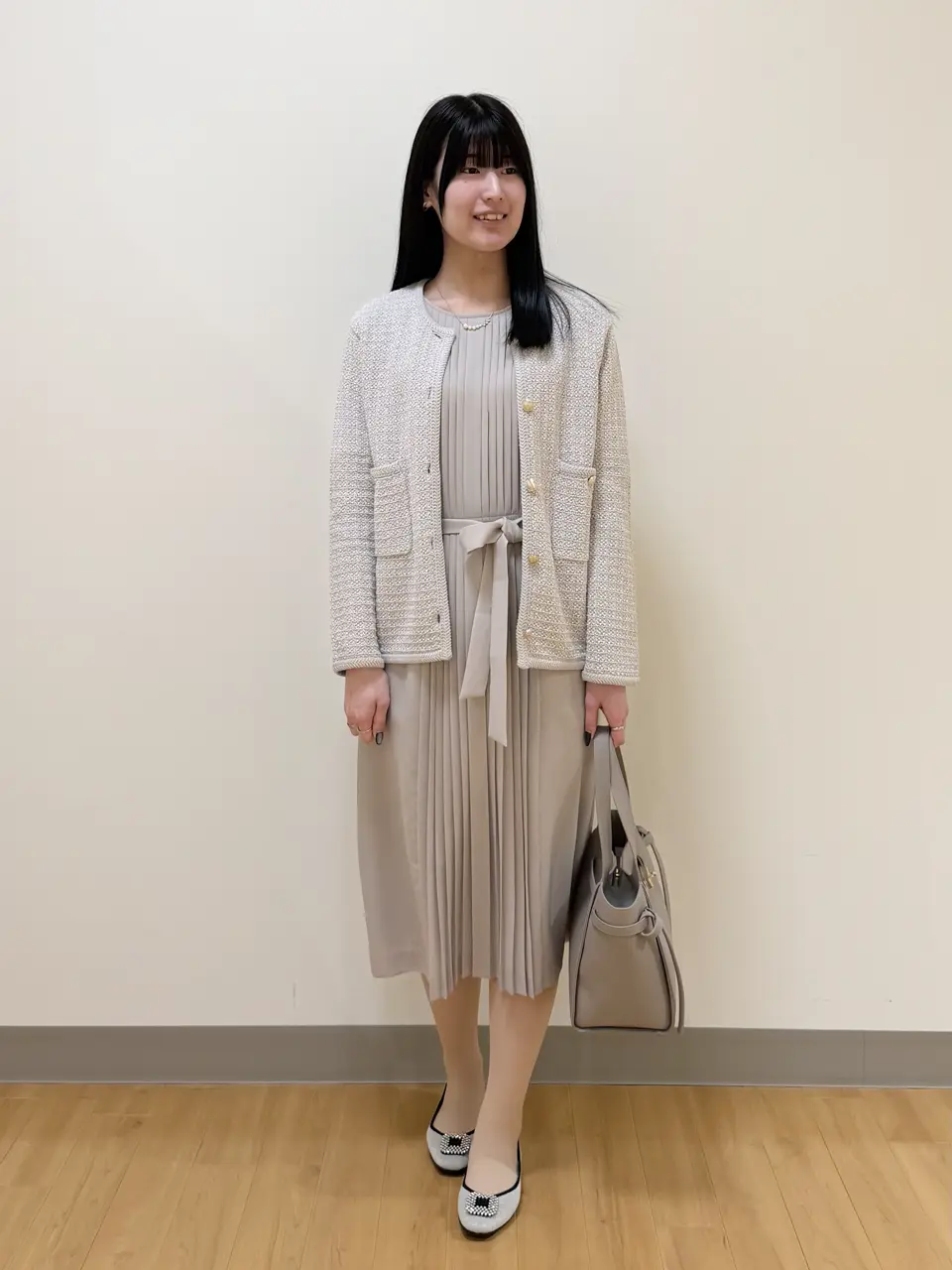  Aina コーディネート画像