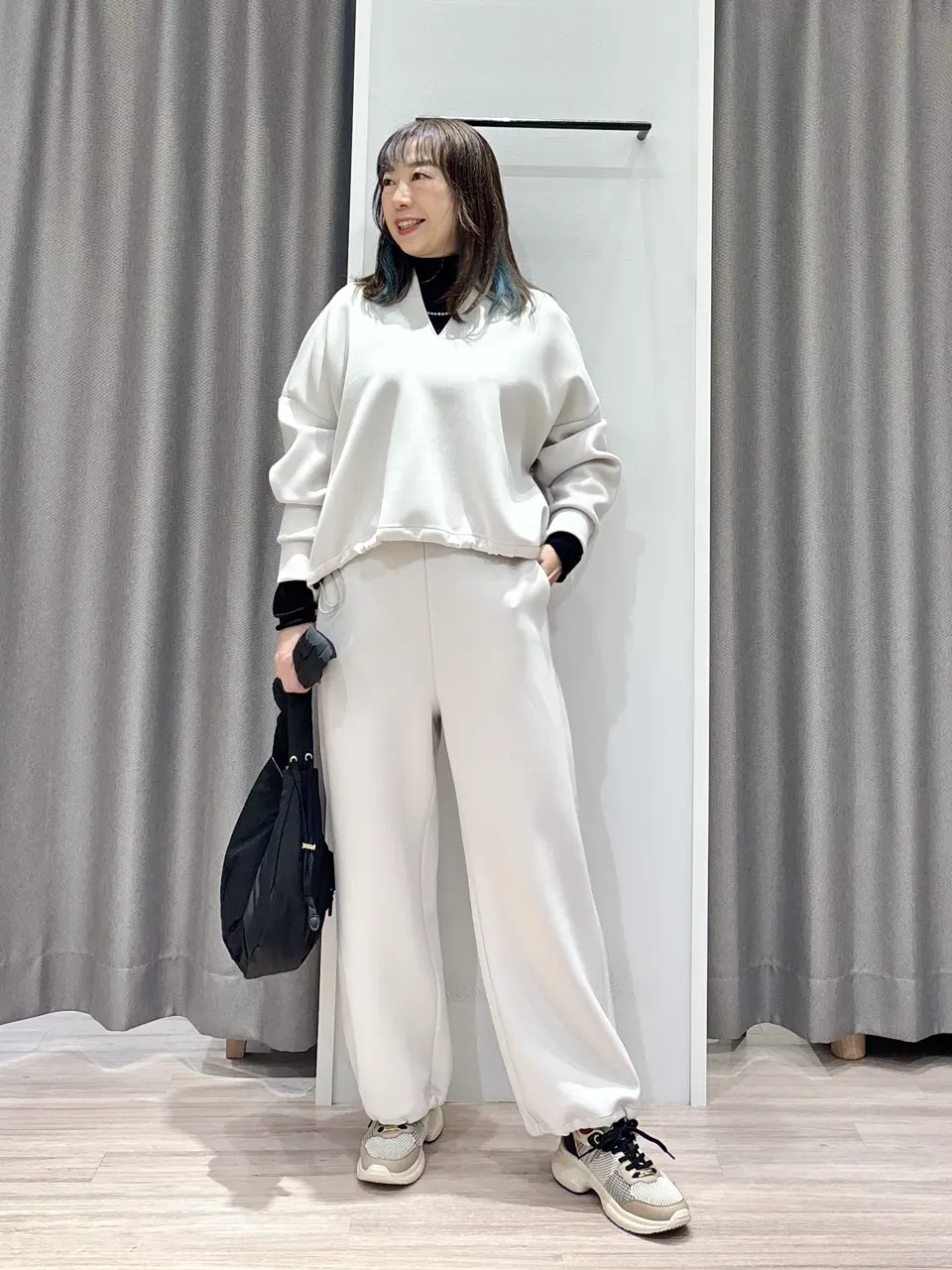  SAKAI コーディネート画像