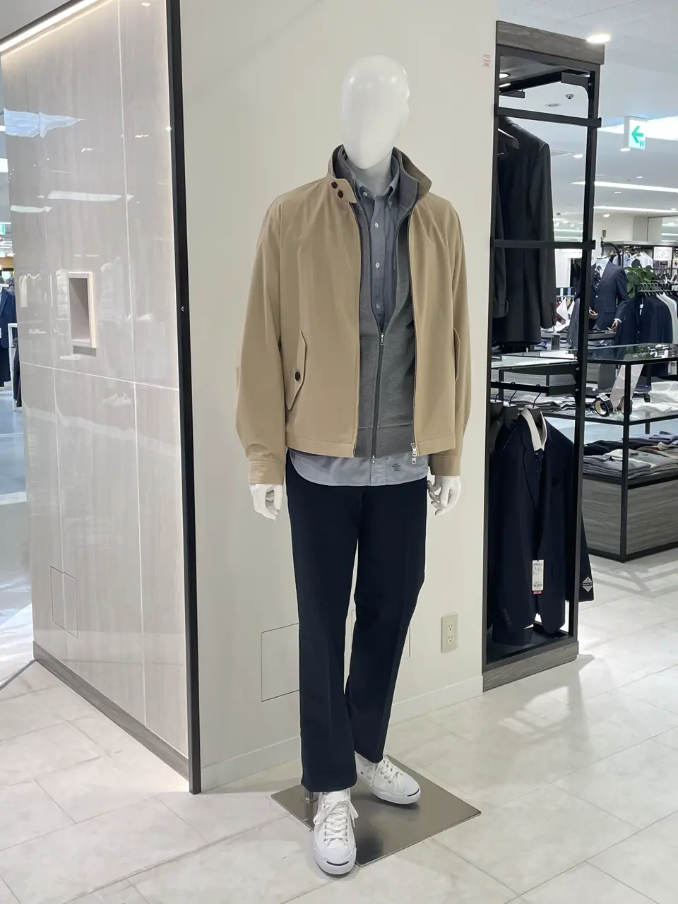  Sasaki コーディネート画像