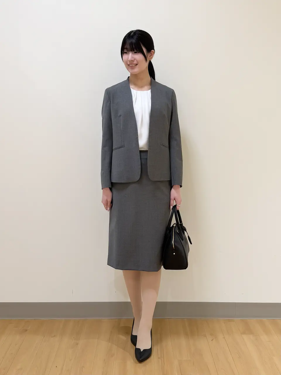  Aina コーディネート画像