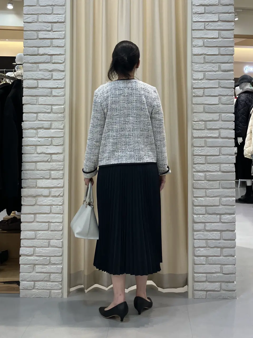 ONWARD CROSSET SELECT 中野 コーディネート画像