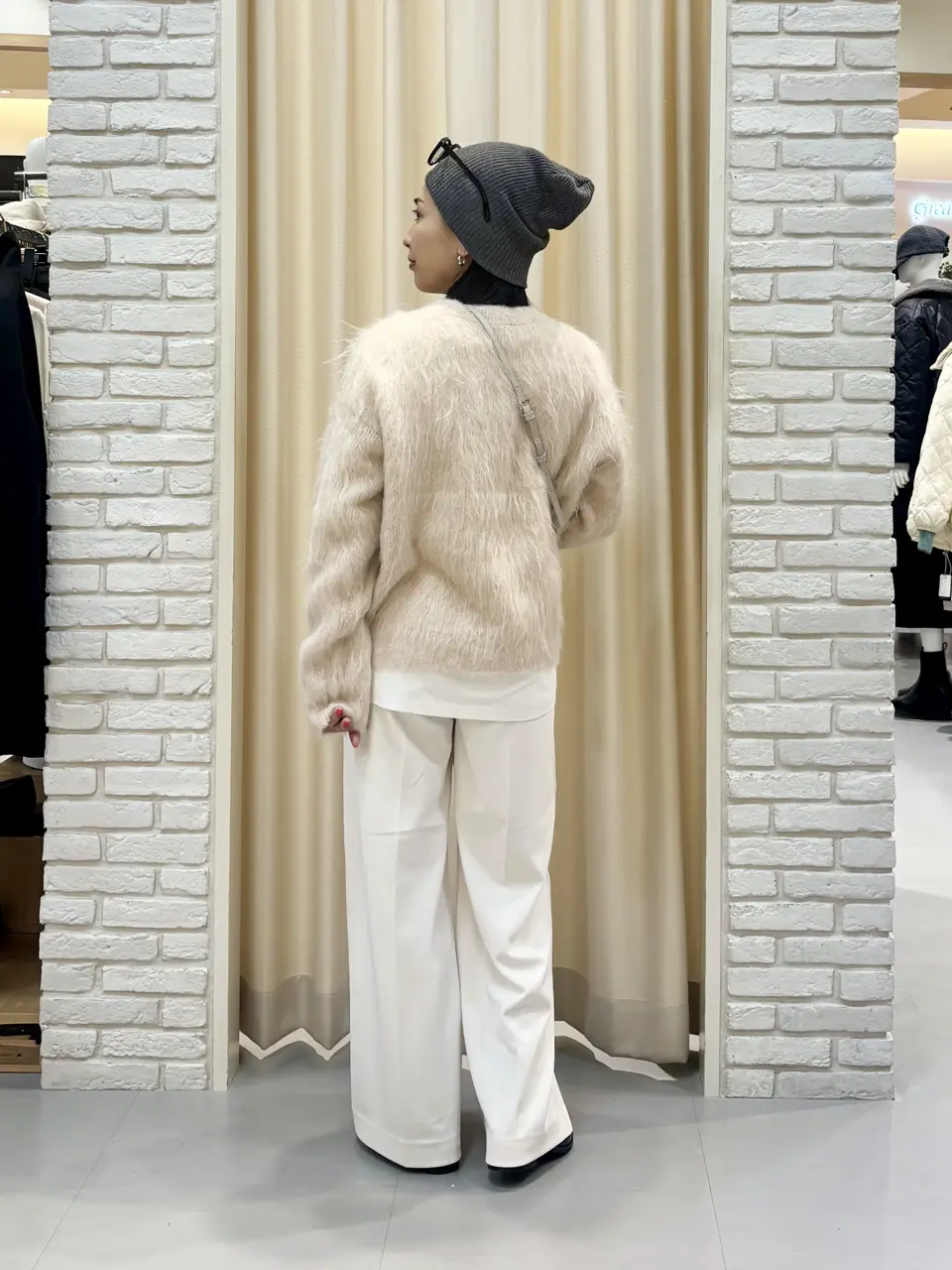 ONWARD CROSSET SELECT 服部 コーディネート画像