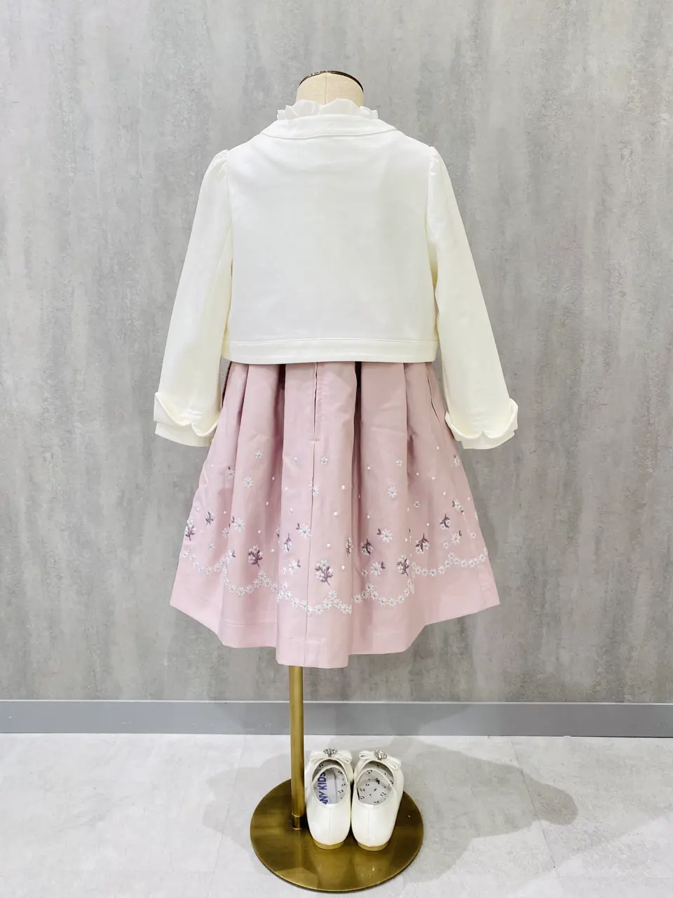 ONWARD CROSSET SELECT m.n コーディネート画像