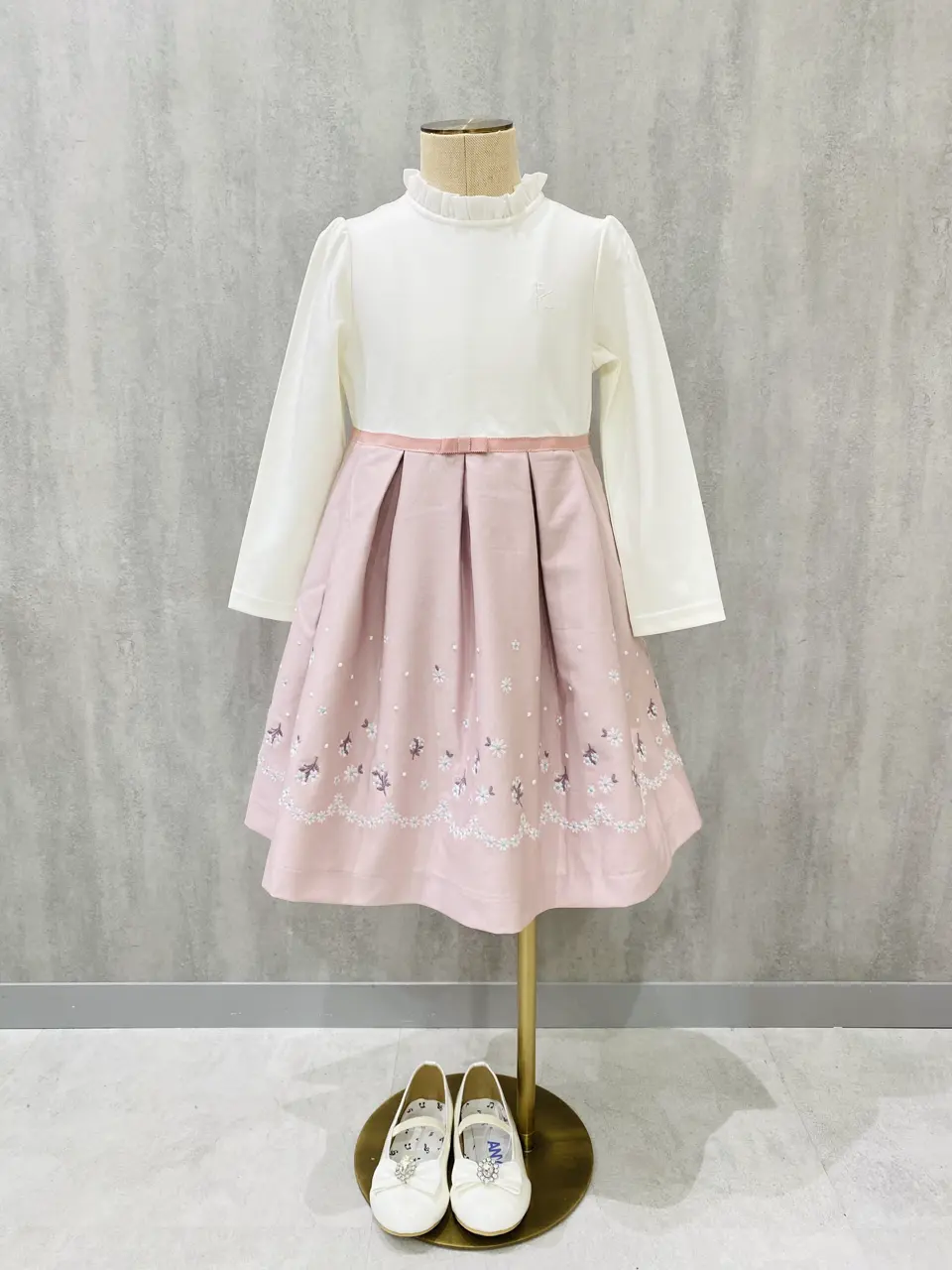 ONWARD CROSSET SELECT m.n コーディネート画像