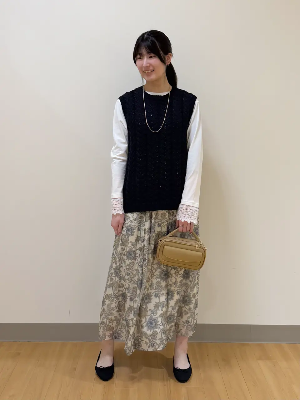  Aina コーディネート画像