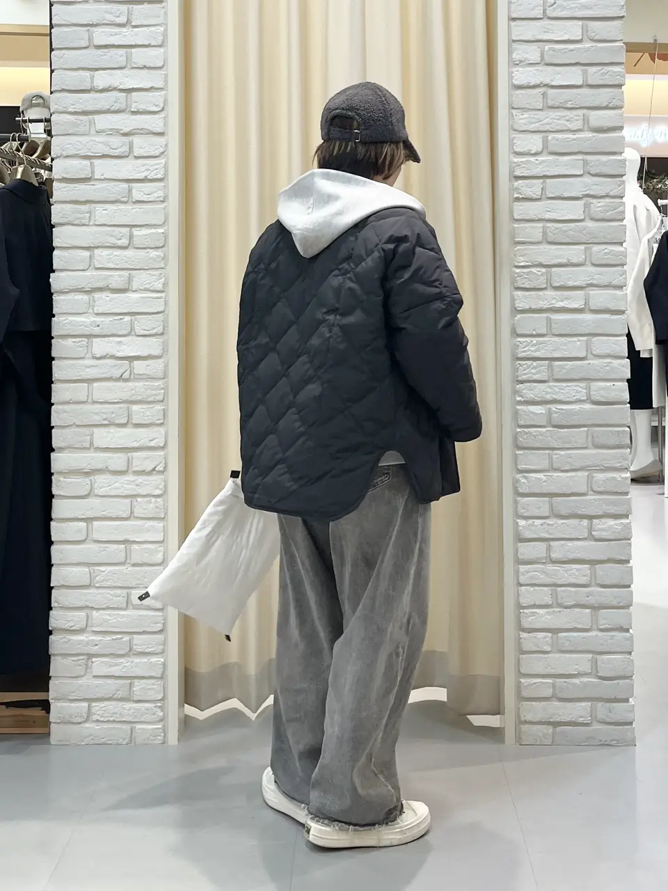 ONWARD CROSSET SELECT 吉田 コーディネート画像