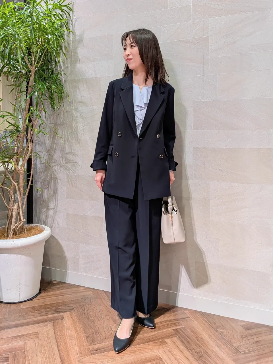  浅岡 コーディネート画像