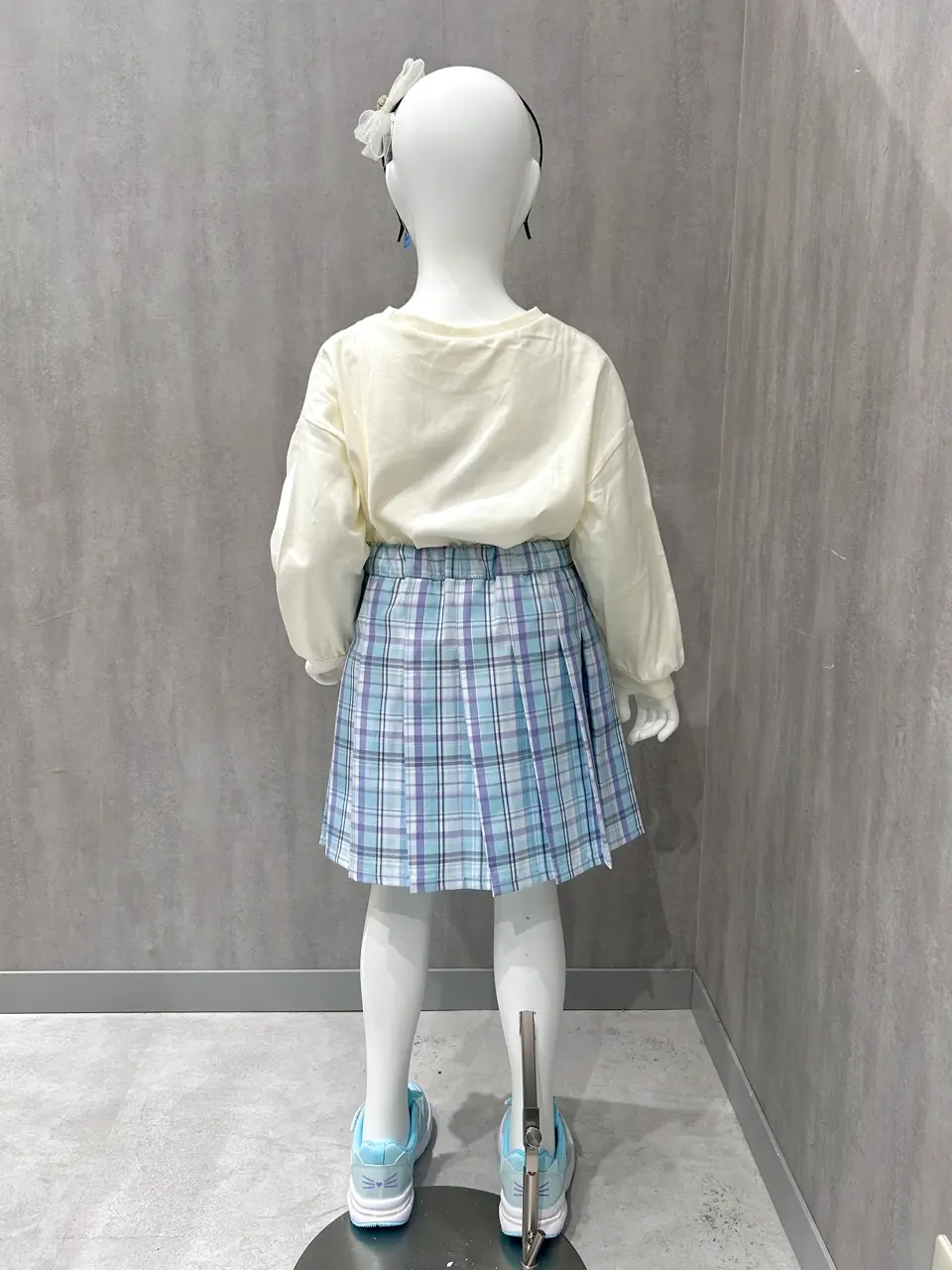 ONWARD CROSSET SELECT 秋葉 コーディネート画像