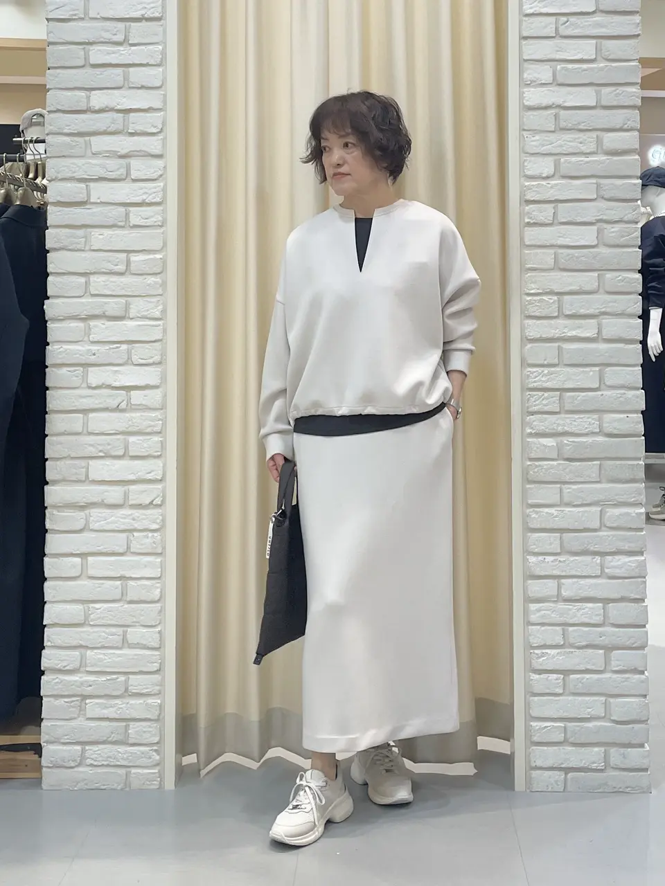  TSUKI コーディネート画像