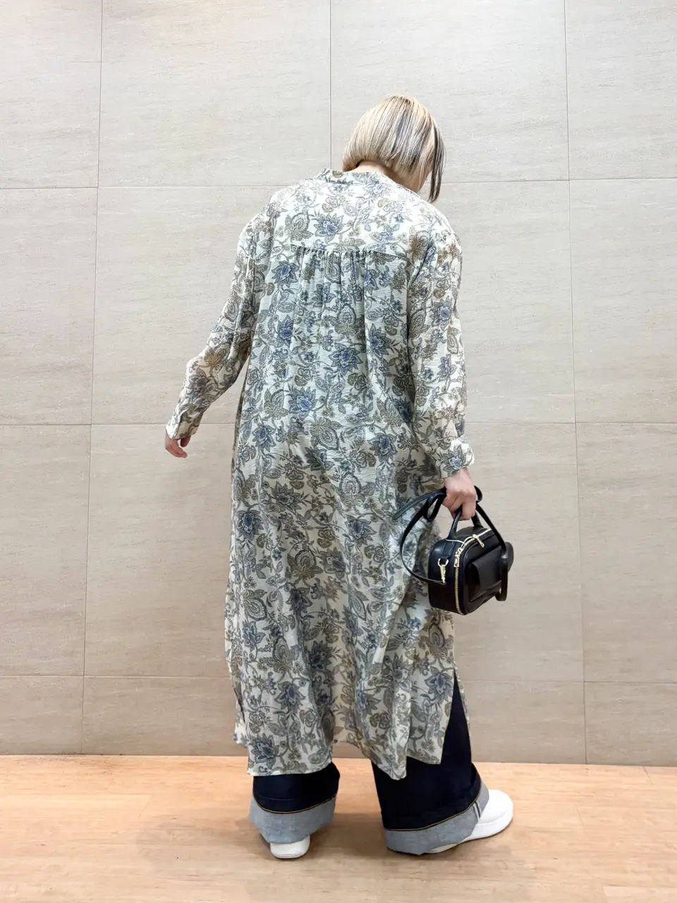 ONWARD CROSSET SELECT 佐藤 コーディネート画像