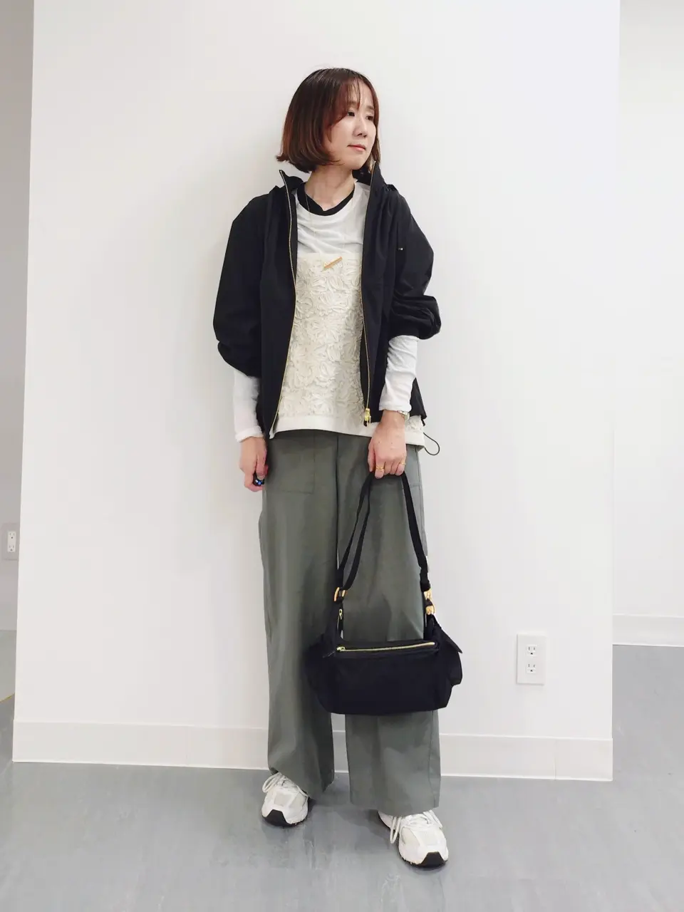  荒谷 コーディネート画像