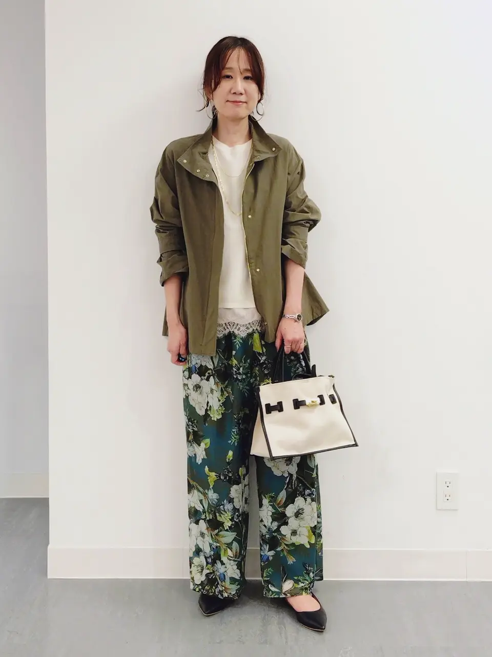  荒谷 コーディネート画像