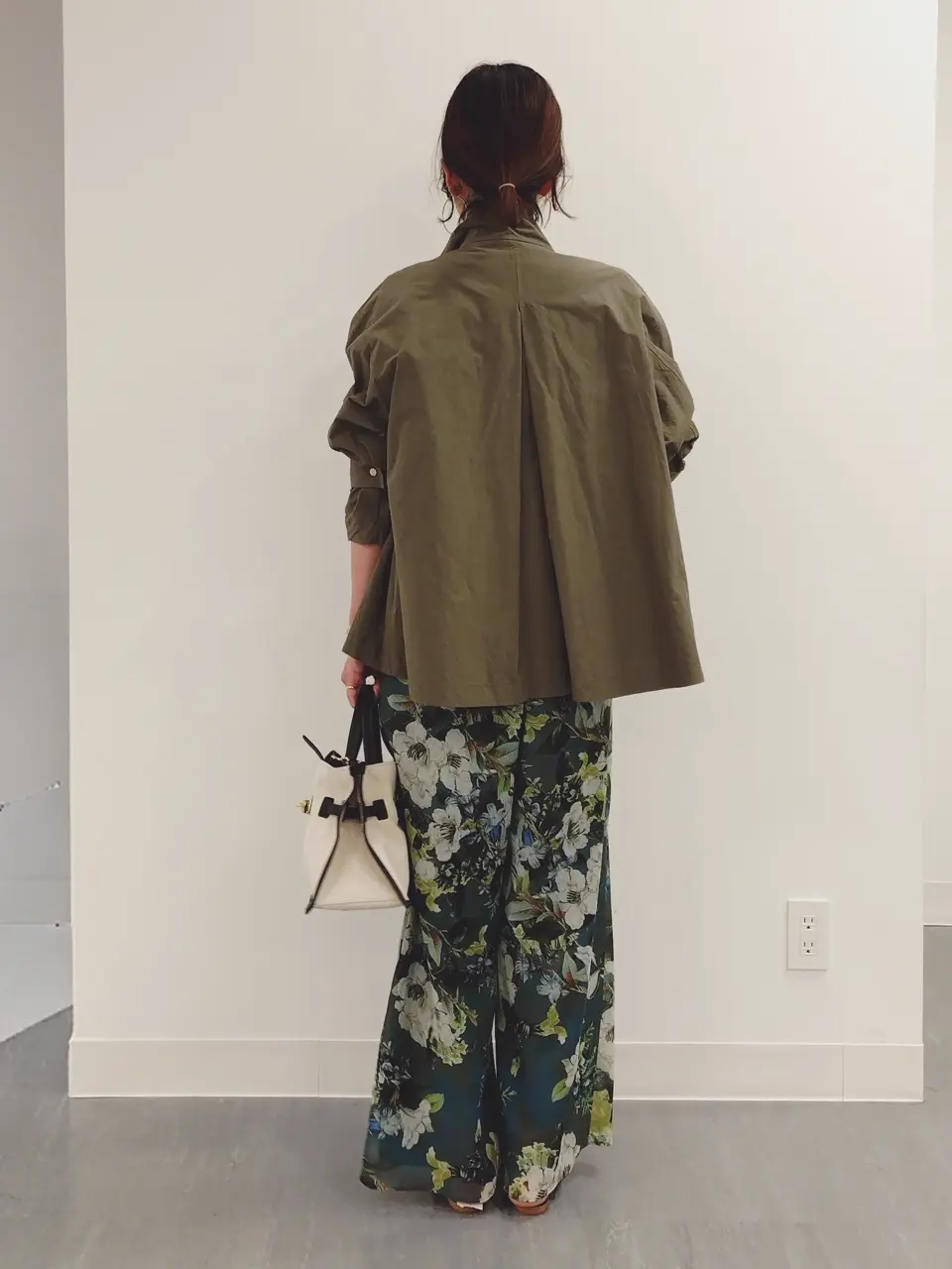 ONWARD CROSSET SELECT 荒谷 コーディネート画像