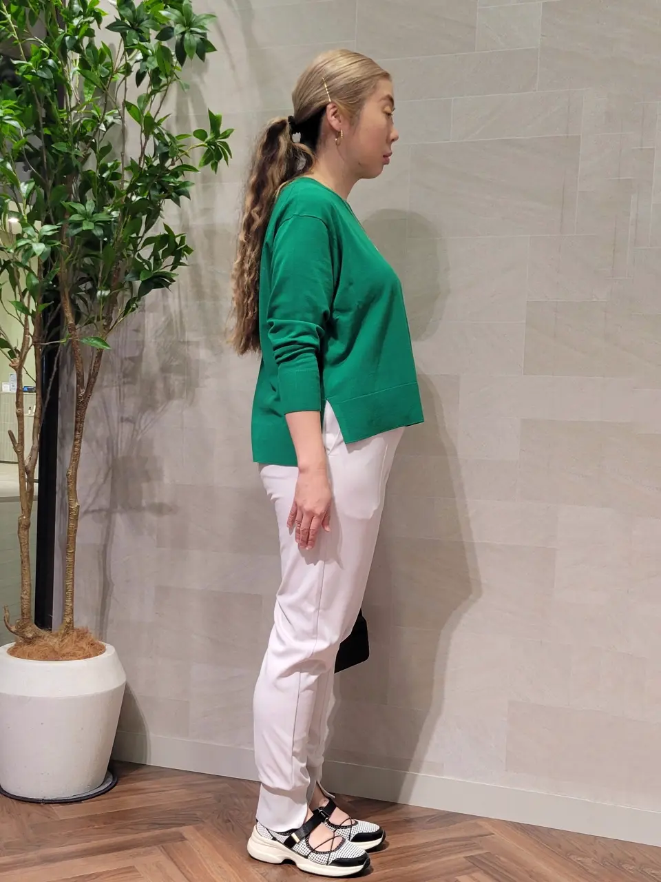 ONWARD CROSSET SELECT 西村 コーディネート画像