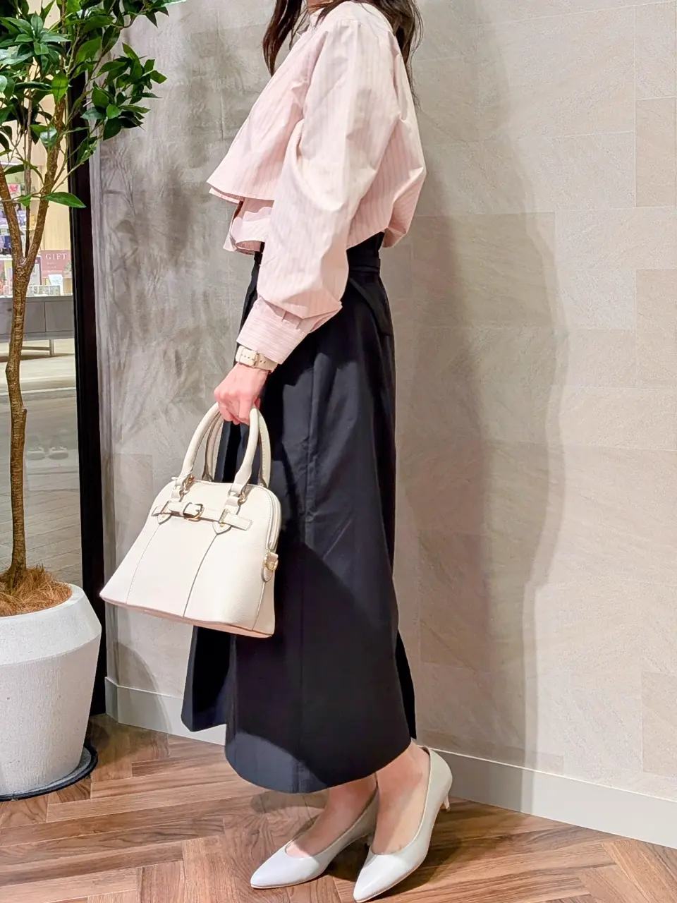 ONWARD CROSSET SELECT 浅岡 コーディネート画像