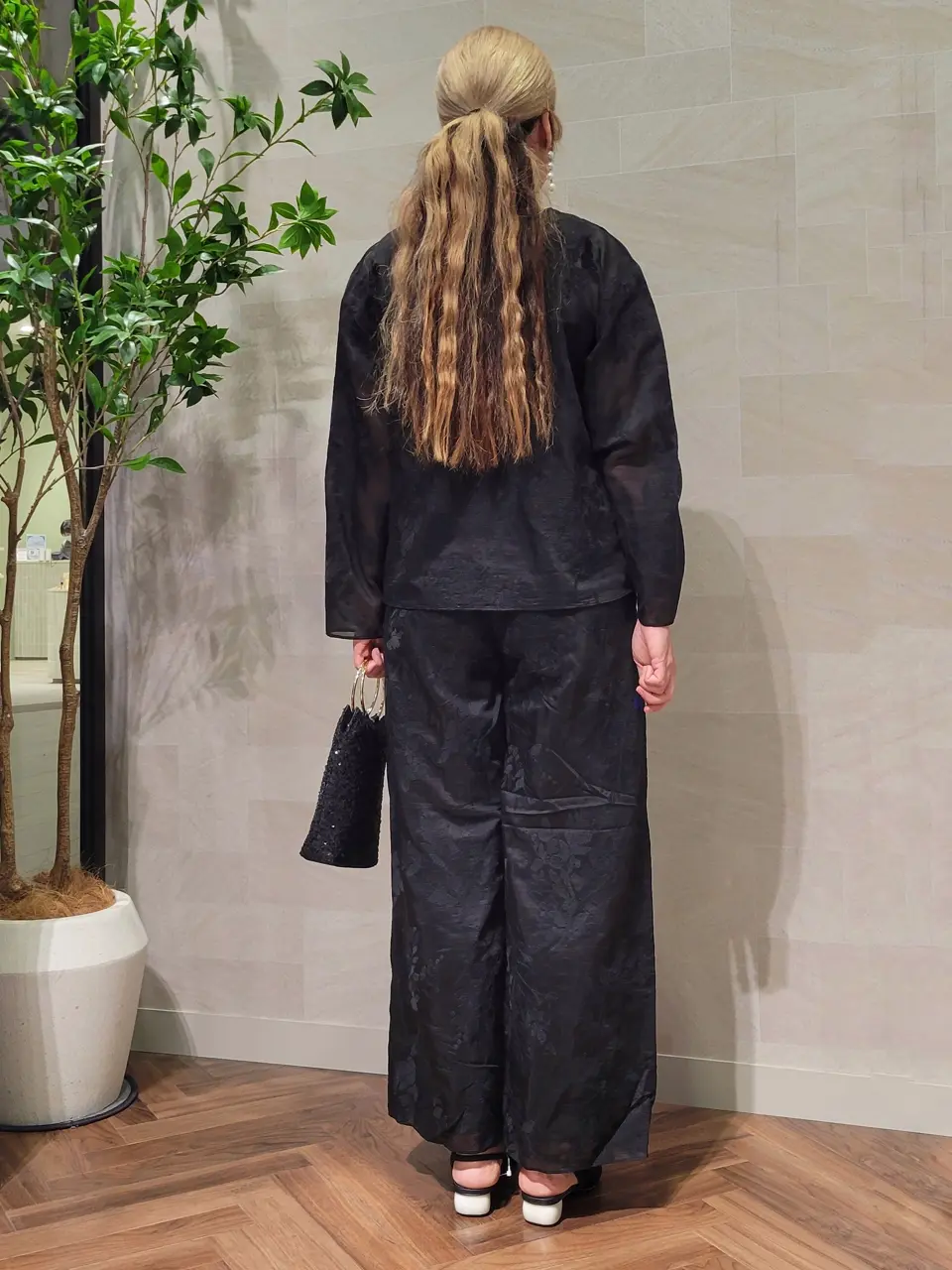 ONWARD CROSSET SELECT 西村 コーディネート画像