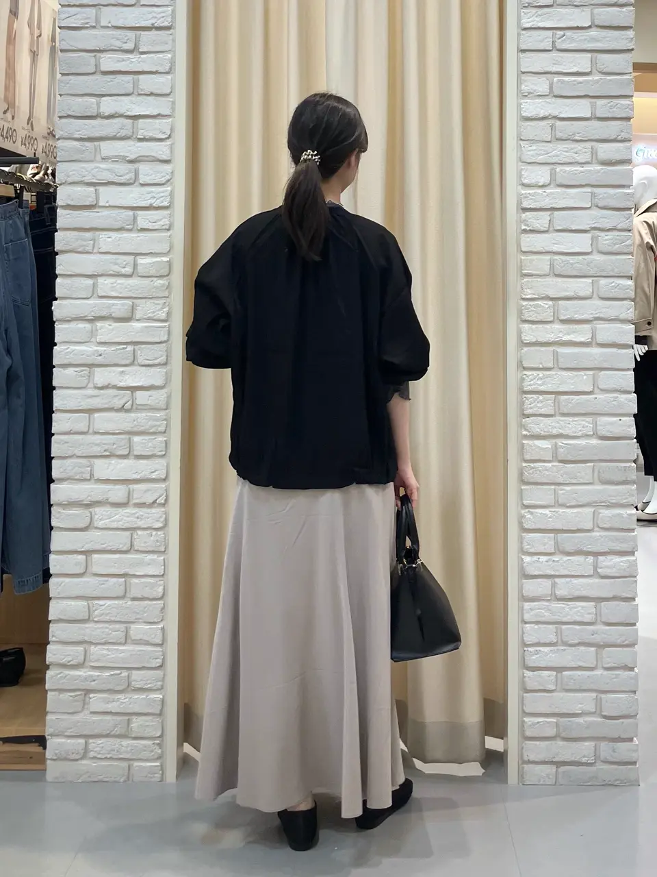 ONWARD CROSSET SELECT 檀 コーディネート画像