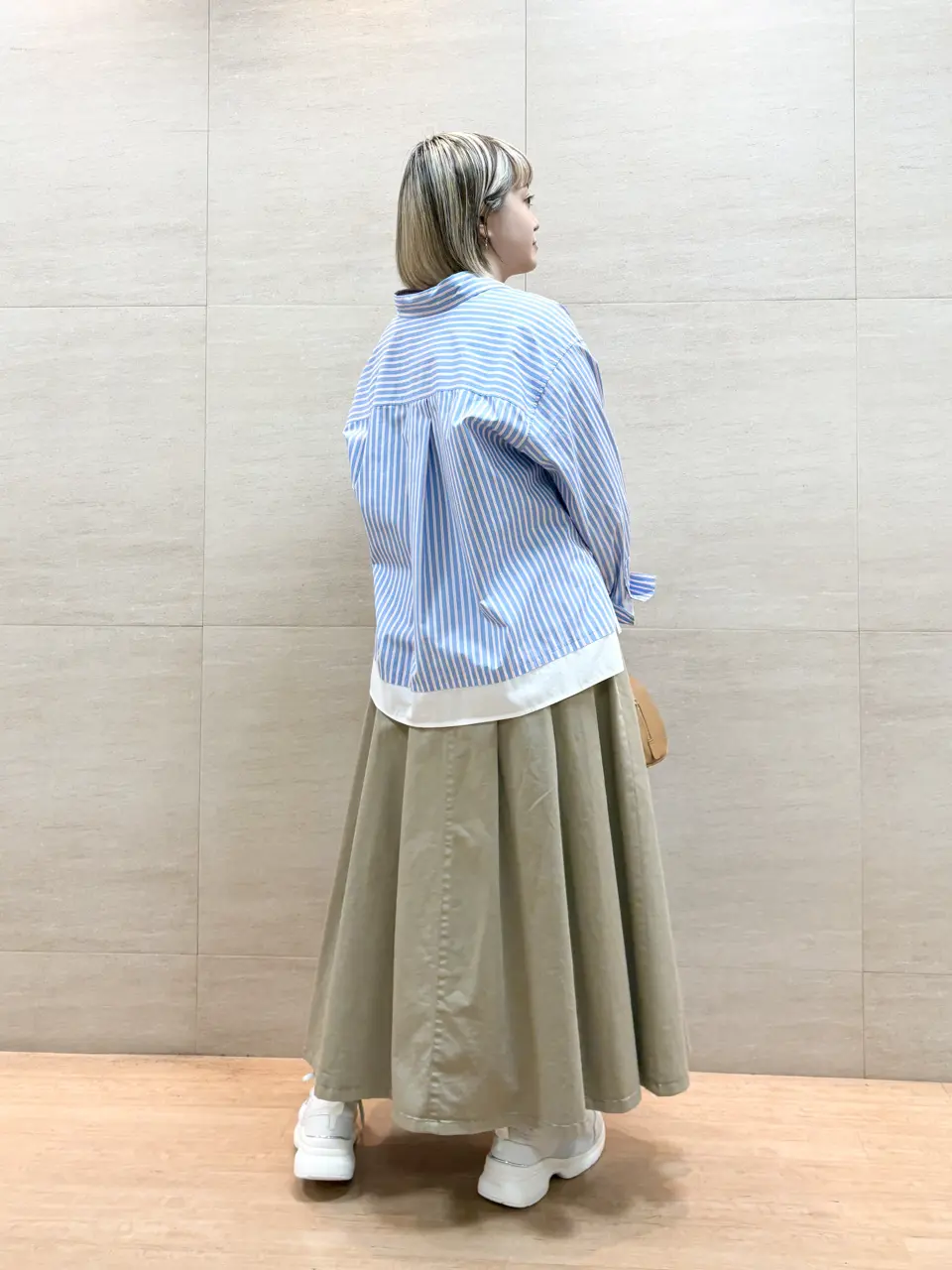 ONWARD CROSSET SELECT 佐藤 コーディネート画像