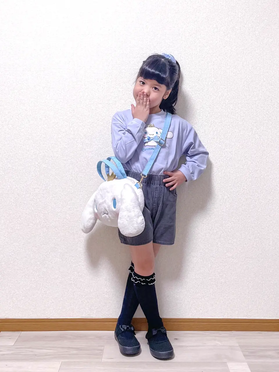  MIKA コーディネート画像