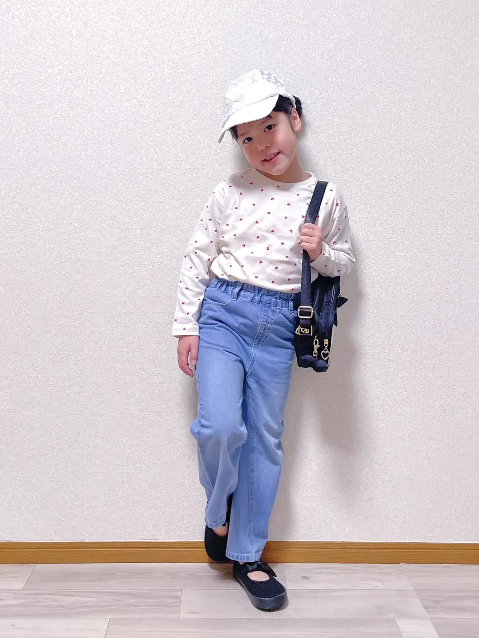  MIKA コーディネート画像