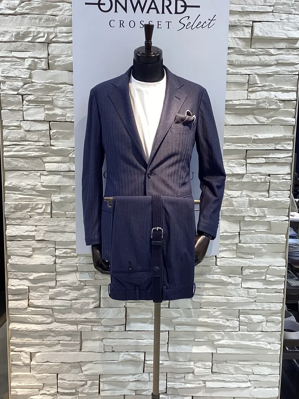 ONWARD CROSSET SELECT 久古 コーディネート画像