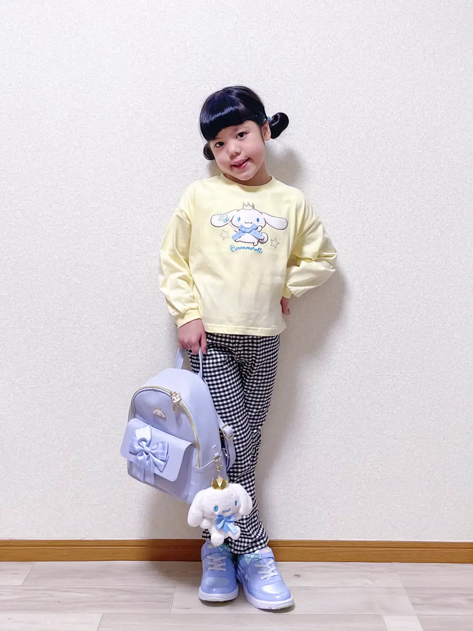  MIKA コーディネート画像