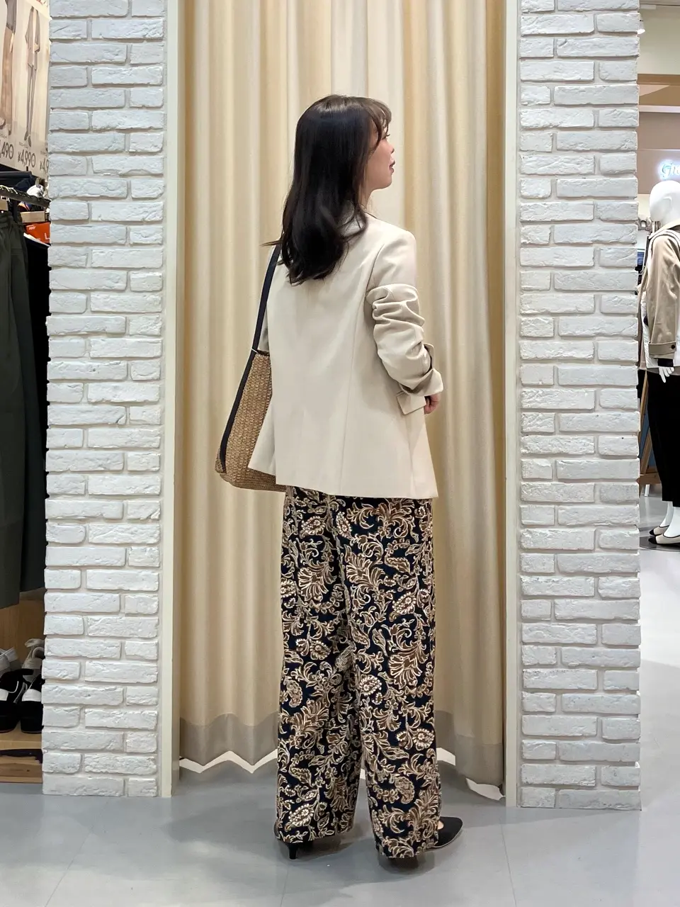 ONWARD CROSSET SELECT 檀 コーディネート画像