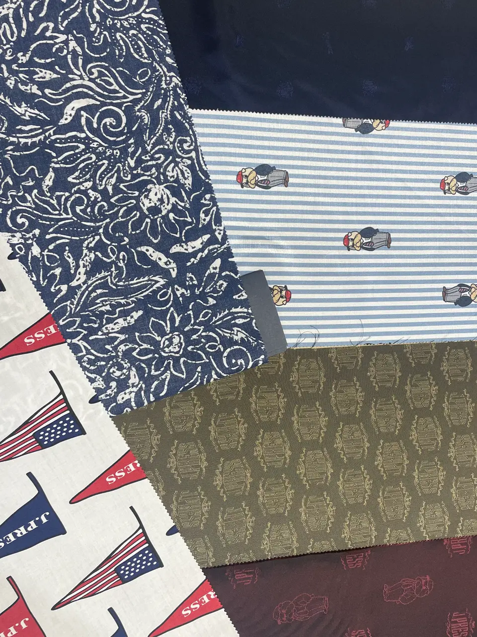 ONWARD CROSSET SELECT 鎌田悠希 コーディネート画像