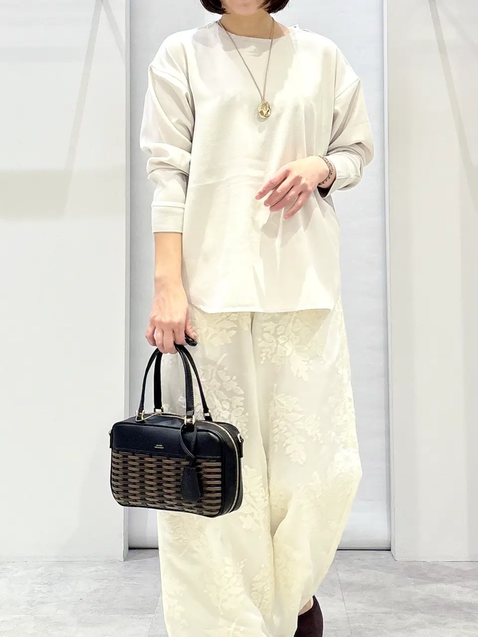 ONWARD CROSSET SELECT 横田 コーディネート画像