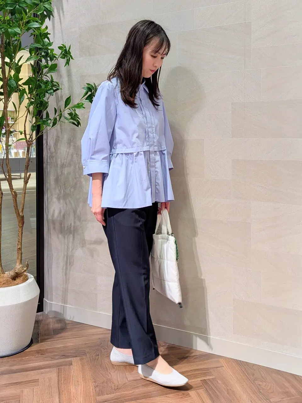 ONWARD CROSSET SELECT 浅岡 コーディネート画像