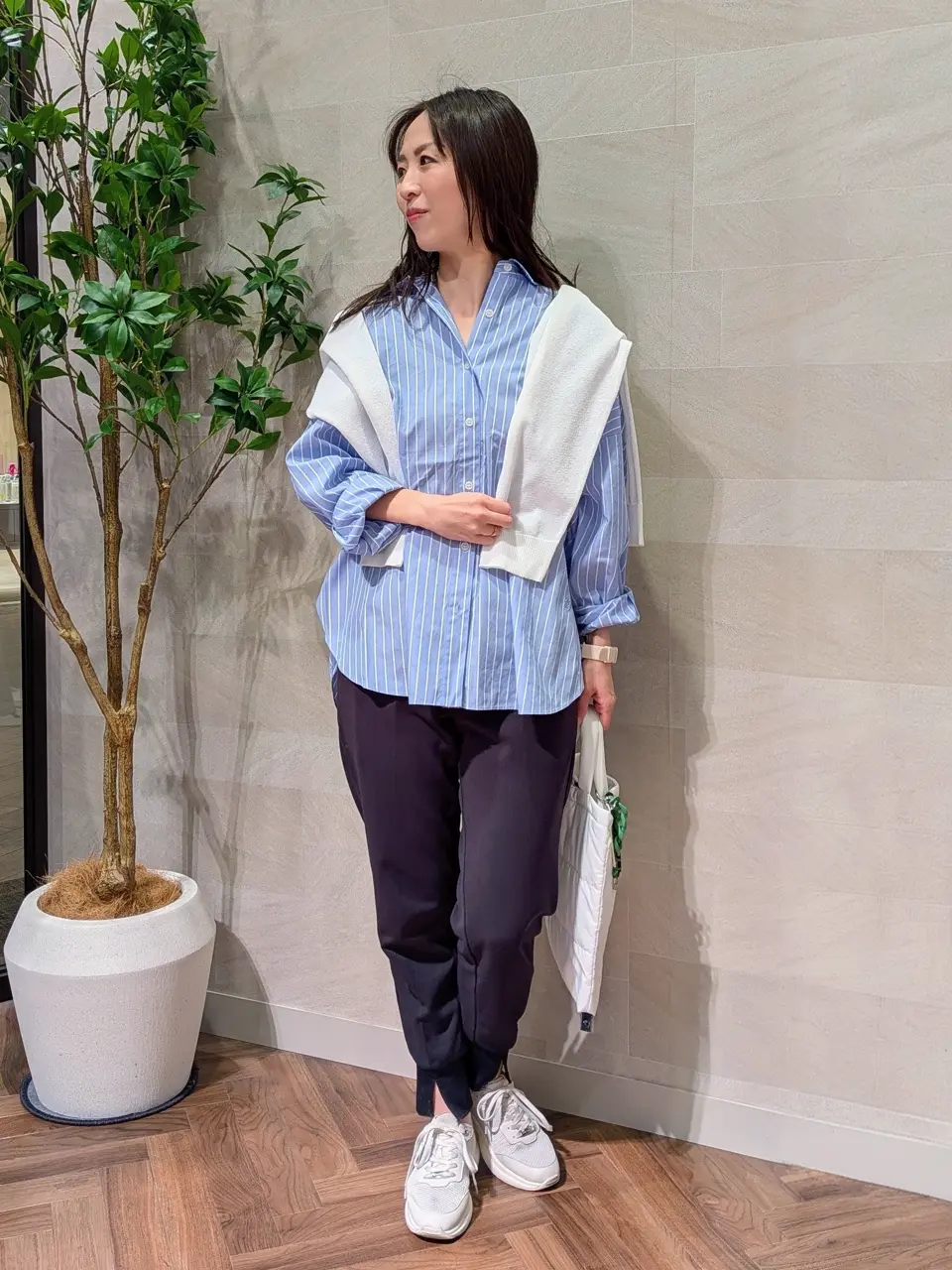  浅岡 コーディネート画像