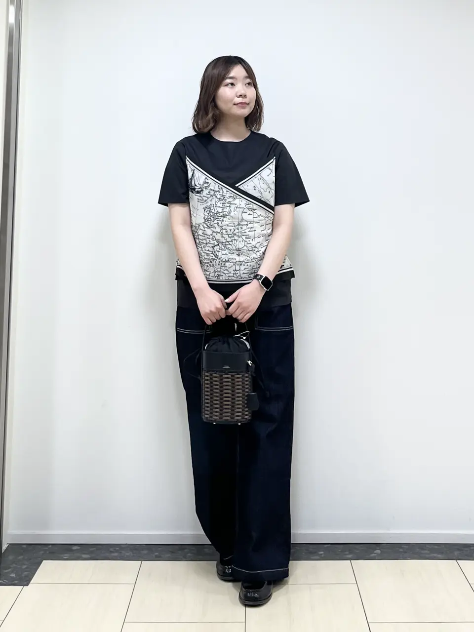  スタッフT コーディネート画像