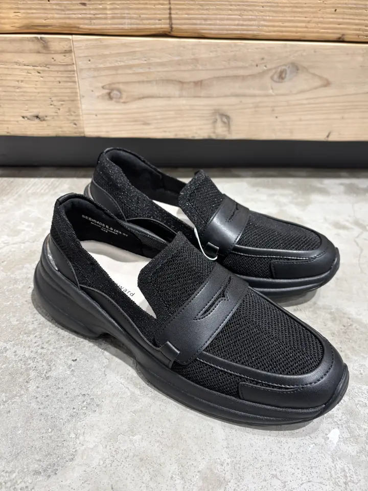 ONWARD CROSSET SELECT 千葉 コーディネート画像