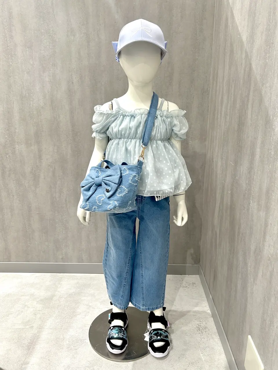  秋葉 コーディネート画像