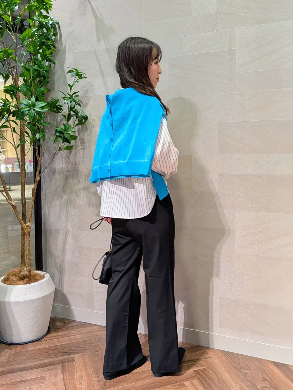 ONWARD CROSSET SELECT 浅岡 コーディネート画像