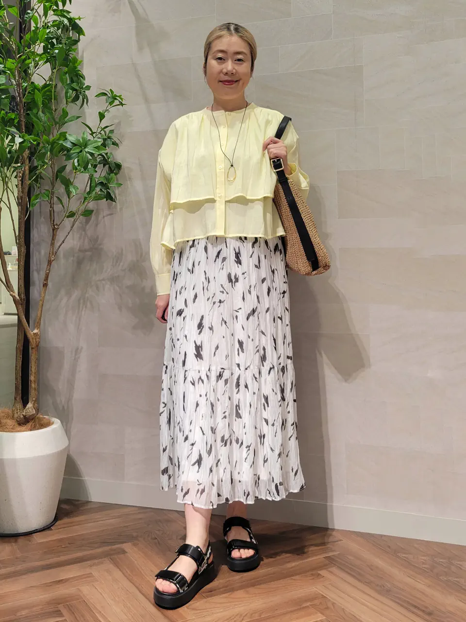 ONWARD CROSSET SELECT 西村 コーディネート画像