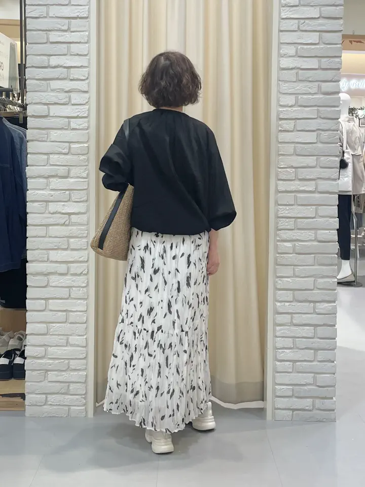 ONWARD CROSSET SELECT TSUKI コーディネート画像