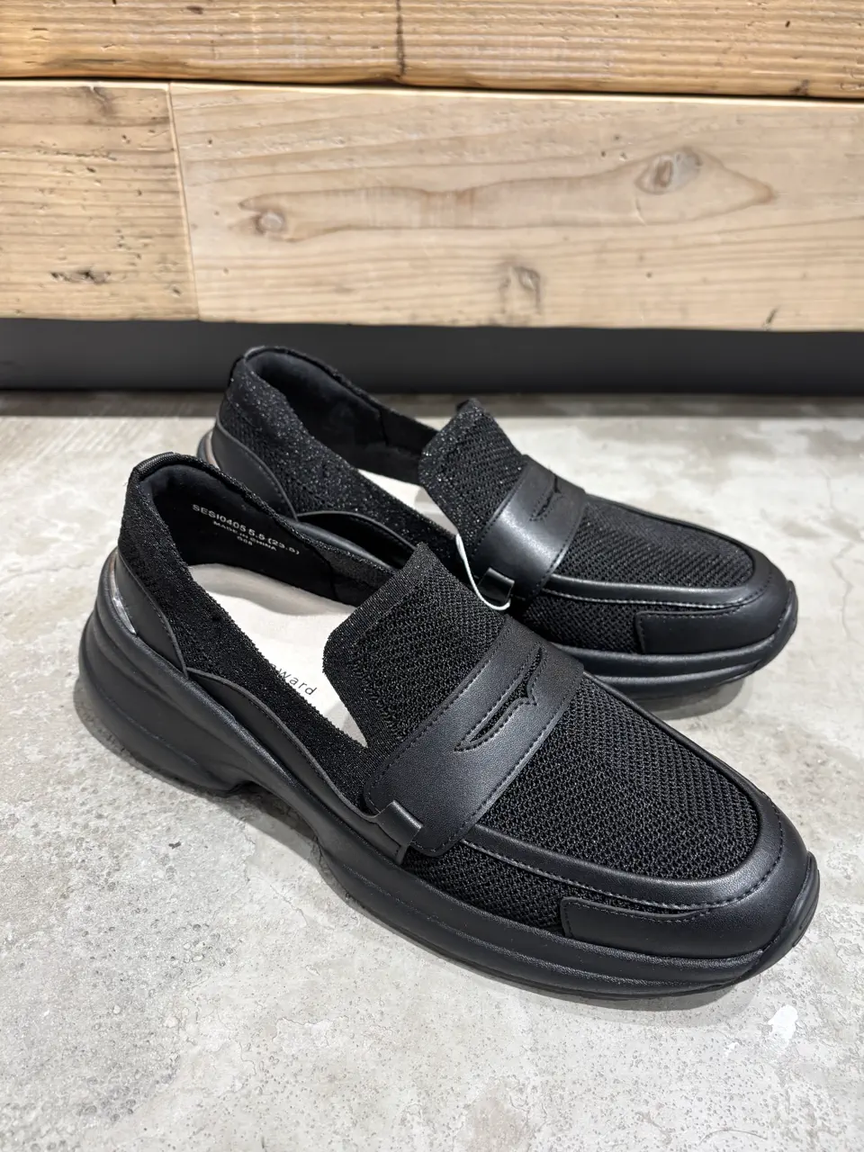 ONWARD CROSSET SELECT 千葉 コーディネート画像