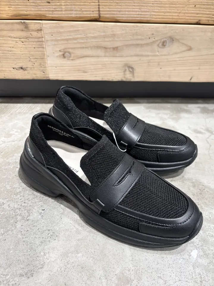 ONWARD CROSSET SELECT 千葉 コーディネート画像