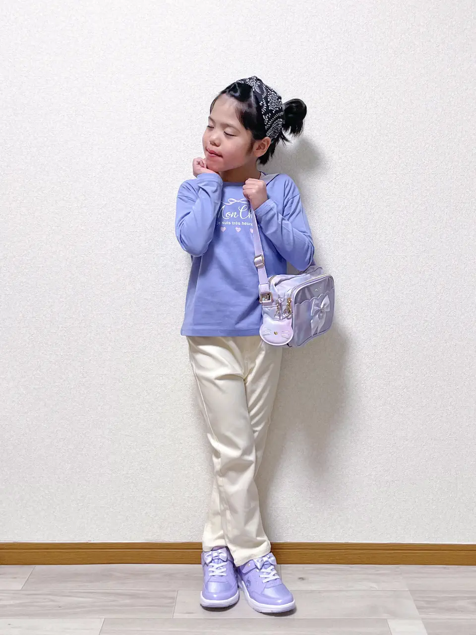  MIKA コーディネート画像